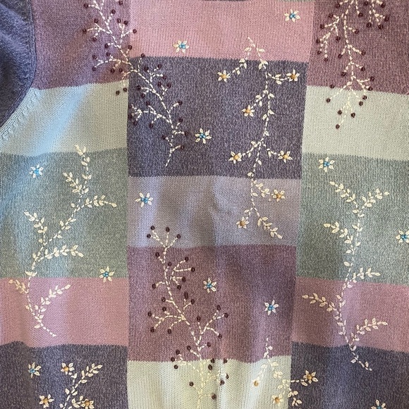 Alfred Dunner multicolor embroidered beaded accent short sleeve sweater medium - Picture 5 of 7